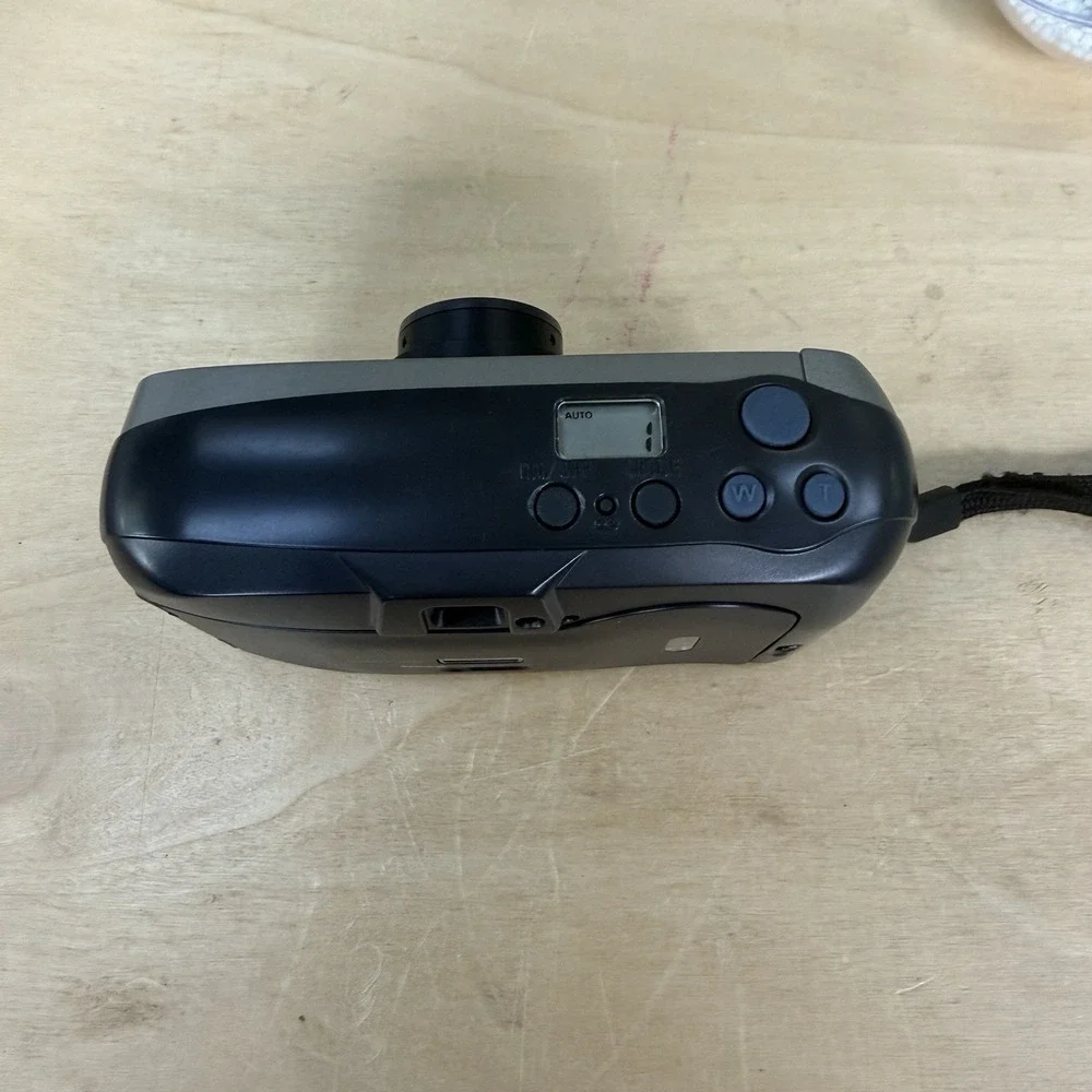 Nikon One Touch Zoom 70 AF 35mm Point & Shoot Camera 38-70mm EUC Tested